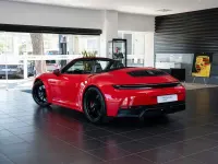 Usado Porsche 992 480 CV (353 kW) 2025 Rojo Descapotable