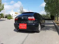 Usado Seat Leon Sport 150 CV (110 kW) 2003 Negro Utilitario