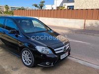Usado Mercedes B180 122 CV (89 kW) 2012 Negro Monovolumen