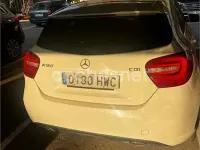 Usado Mercedes A180 AMG line 109 CV (80 kW) 2014 Blanco Utilitario