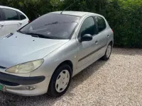 Usado Peugeot 206 109 CV (80 kW) 2003 Gris Utilitario