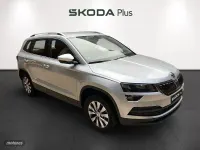 Usado Skoda Karoq Ambition 110 CV (80 kW) 2022 Gris / plateado SUV