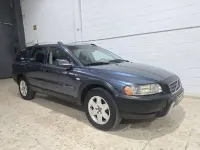 Usado Volvo XC70 Momentum 185 CV (136 kW) 2005 Azul Familiar