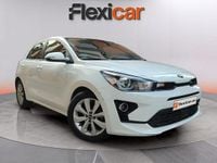 Usado Kia Rio 101 CV (74 kW) 2021 Blanco Utilitario