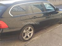 Usado BMW 318 143 CV (105 kW) 2011 Negro Familiar