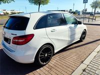 Usado Mercedes B180 109 CV (80 kW) 2014 Blanco Monovolumen