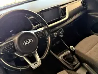 Usado Kia Stonic 101 CV (74 kW) 2020 Azul SUV