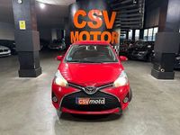 Usado Toyota Yaris Active 99 CV (72 kW) 2017 Rojo Utilitario