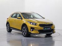 Usado Kia XCeed 141 CV (103 kW) 2022 Amarillo SUV