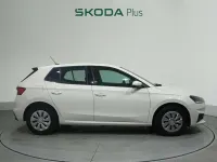 Usado Skoda Fabia Active 80 CV (58 kW) 2023 Blanco Utilitario