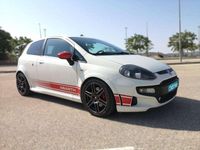 Usado Abarth Punto Evo 165 CV (121 kW) 2011 Blanco Utilitario