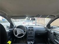 Usado Opel Astra Club 75 CV (55 kW) 2001 Gris / plata Berlina