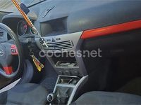 Usado Opel Astra GTC Sport 100 CV (73 kW) 2006 Negro Berlina