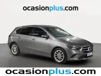 Usado Mercedes B180 136 CV (100 kW) 2019 Gris / plata Monovolumen