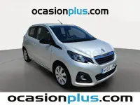 Usado Peugeot 108 Active 82 CV (60 kW) 2018 Gris / plata Berlina