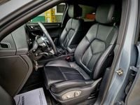 Usado Porsche Macan 245 CV (180 kW) 2021 Gris / plata SUV