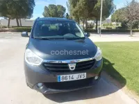 Usado Dacia Lodgy Lauréate 115 CV (84 kW) 2016 Gris / plata Monovolumen