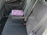 Usado Ford Fiesta Trend 100 CV (73 kW) 2016 Blanco Berlina