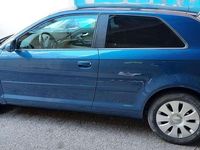 Usado Audi A3 Ambition 105 CV (77 kW) 2005 Azul Utilitario