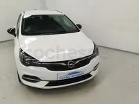 Usado Opel Astra Ultimate 145 CV (106 kW) 2021 Blanco Familiar
