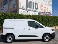 Usado Peugeot Partner Premium 102 CV (75 kW) 2022 Blanco Monovolumen
