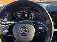 Usado Skoda Kamiq Ambition 110 CV (80 kW) 2021 Blanco SUV