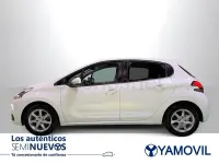 Usado Peugeot 208 Active 82 CV (60 kW) 2015 Blanco Utilitario