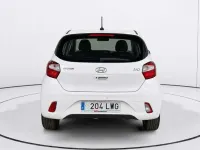 Usado Hyundai i10 67 CV (49 kW) 2022 Blanco Utilitario