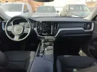 Käytetty Volvo XC60 Business Edition 190 HP (139 kW) 2020 Punainen Katumaasturi