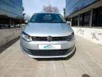 Usado VW Polo Advance 70 CV (51 kW) 2014 Gris / plata Berlina