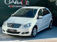 Usado Mercedes B180 109 CV (80 kW) 2013 Blanco Monovolumen
