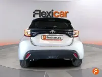 Usado Toyota Yaris Active 116 CV (85 kW) 2025 Gris Utilitario