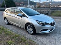 Usado Opel Astra Selective 110 CV (80 kW) 2019 Gris / plata Familiar