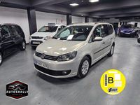 Usado VW Touran Advance 105 CV (77 kW) 2014 Gris / plata Monovolumen