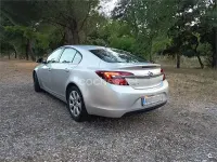 Usado Opel Insignia Business 120 CV (88 kW) 2014 Gris / plata Berlina