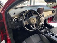 Usado Mercedes GLA200 Urban 136 CV (100 kW) 2018 Rojo SUV