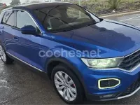 Usado VW T-Roc Sportline 150 CV (110 kW) 2019 Azul SUV