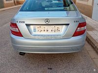 Usado Mercedes C220 170 CV (125 kW) 2009 Gris / plata Berlina