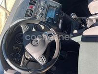 Usado VW Touran Advance 105 CV (77 kW) 2014 Marrón Monovolumen