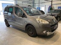 Usado Peugeot Partner Tepee Active 112 CV (82 kW) 2012 Gris / plata Monovolumen