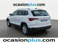 Usado Skoda Karoq Selection 115 CV (84 kW) 2024 Blanco SUV