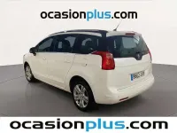 Usado Peugeot 5008 Allure 120 CV (88 kW) 2016 Blanco Monovolumen