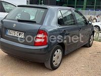 Usado Skoda Fabia Comfort 75 HP (55 kW) 2004 Cinzento Sedan