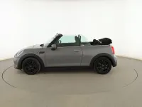 Usado Mini ONE 102 CV (75 kW) 2021 Gris Utilitario
