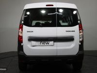 Usado Dacia Dokker Essentiel 75 CV (55 kW) 2019 Negro Monovolumen