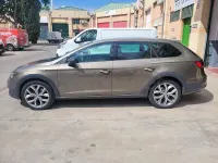 Usado Seat Leon 4Drive 184 CV (135 kW) 2015 Marrón Familiar
