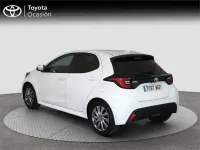 Usado Toyota Yaris Active 75 CV (55 kW) 2023 Blanco Utilitario