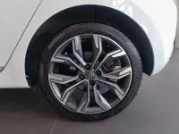 Usado Renault Clio V Zen 130 CV (95 kW) 2020 Blanco Berlina