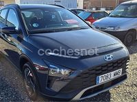 Usado Hyundai Bayon 100 CV (73 kW) 2023 Gris / plata SUV