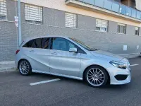 Usado Mercedes B200 150 CV (110 kW) 2019 Gris / plata Utilitario